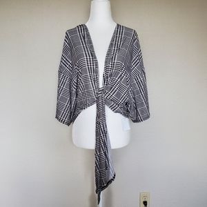 Charlotte Russe - Black & White Plaid Self-Tie Shrug, L